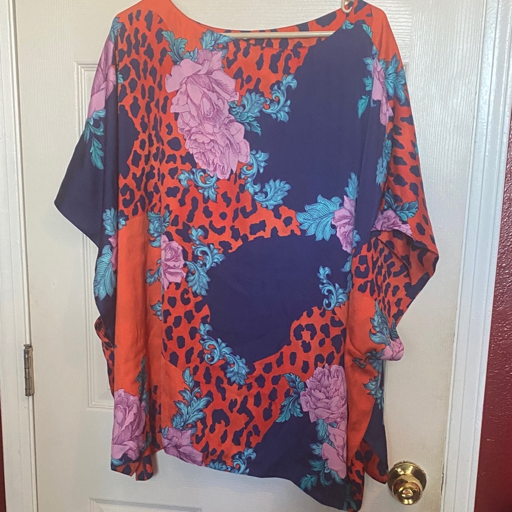 IMAN Red and Blue Floral Leopard Reversible Blouse